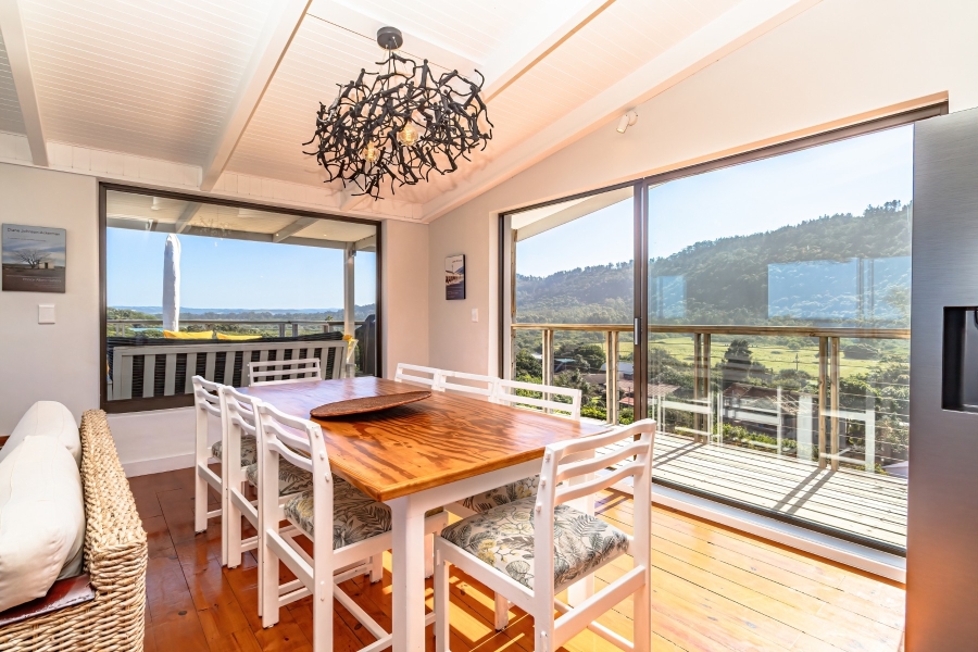 4 Bedroom Property for Sale in Keurboomstrand Western Cape